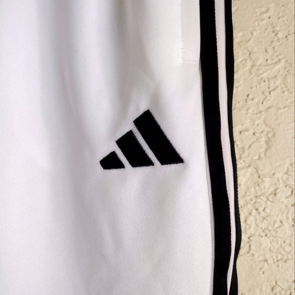 Adidas Boys White Slim Fit Tapered Pants Football - Picture 5 of 8